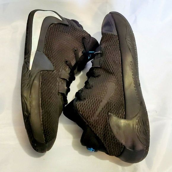 Nike Zoom Freak 1 One GS Size 4.5Y Giannis Antetokounmpo Shoes black BQ5633-004 - Picture 3 of 10